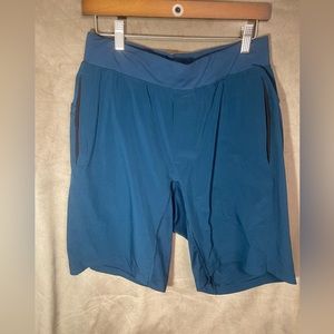 Lululemon 7inch linerless shorts